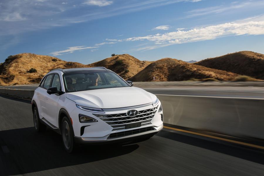  Hyundai NEXO 2018 года  (NA) (фото 16 из 83)